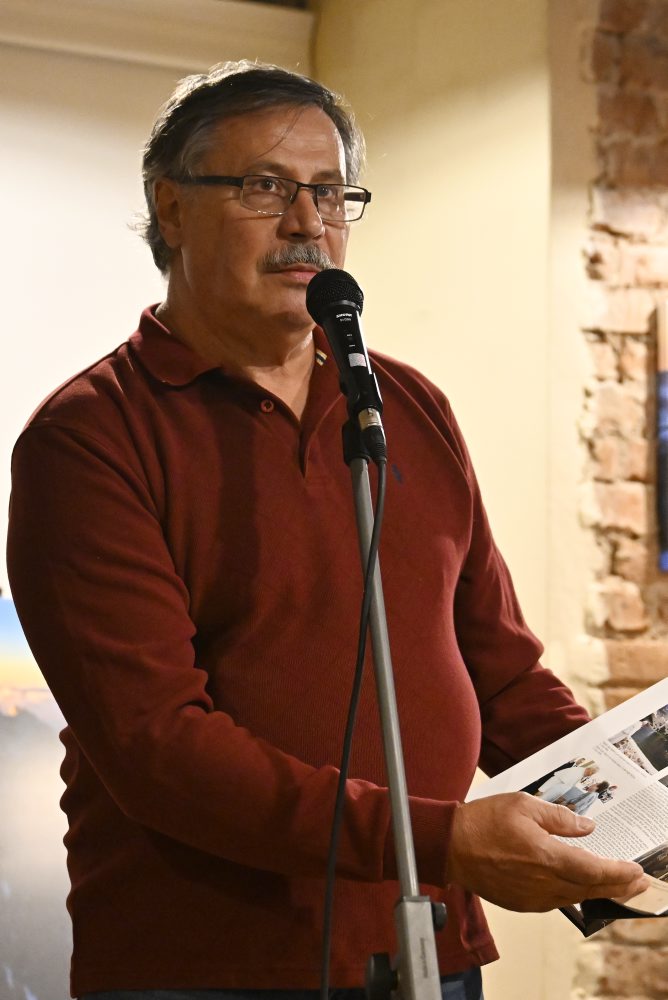 V Tatranskej galérii vystavuje fotografie Tatier dlhoročný redaktor TASR Milan Kapusta 