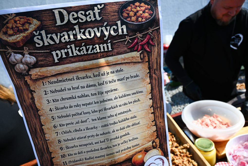 Súťaž vo škvarení oškvarkov v Turej Lúke