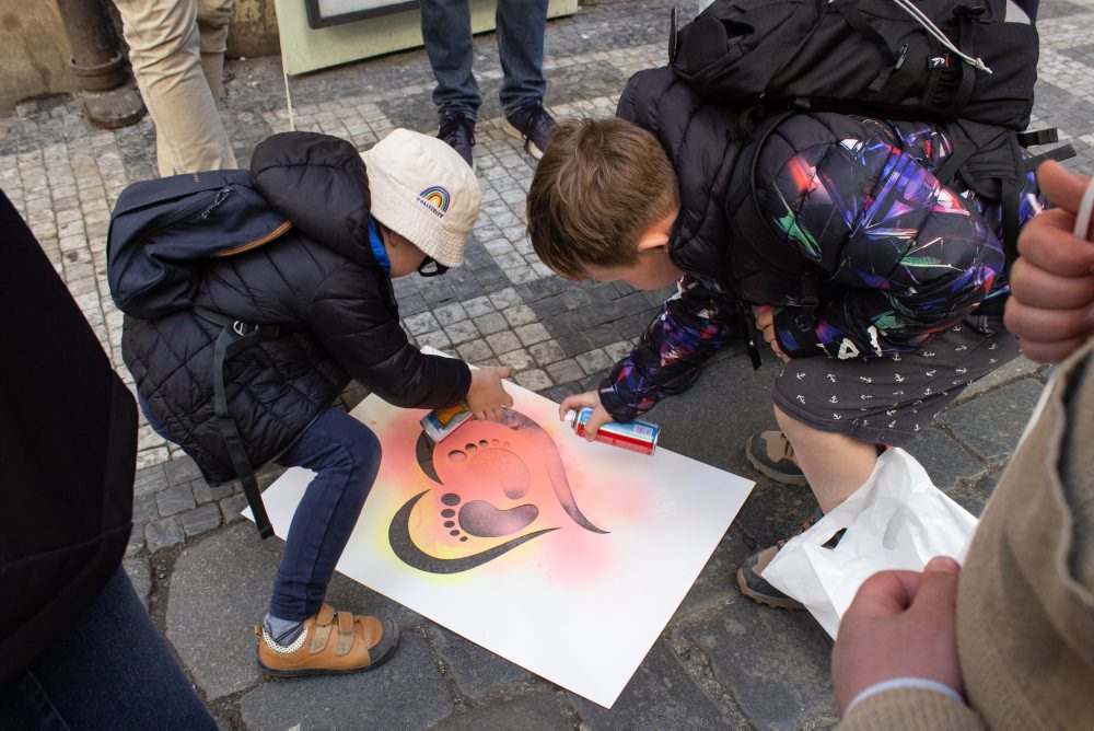 V Prahe sa zišli priaznivci aj odporcovia Hnutia Za život,dozerá na nich polícia