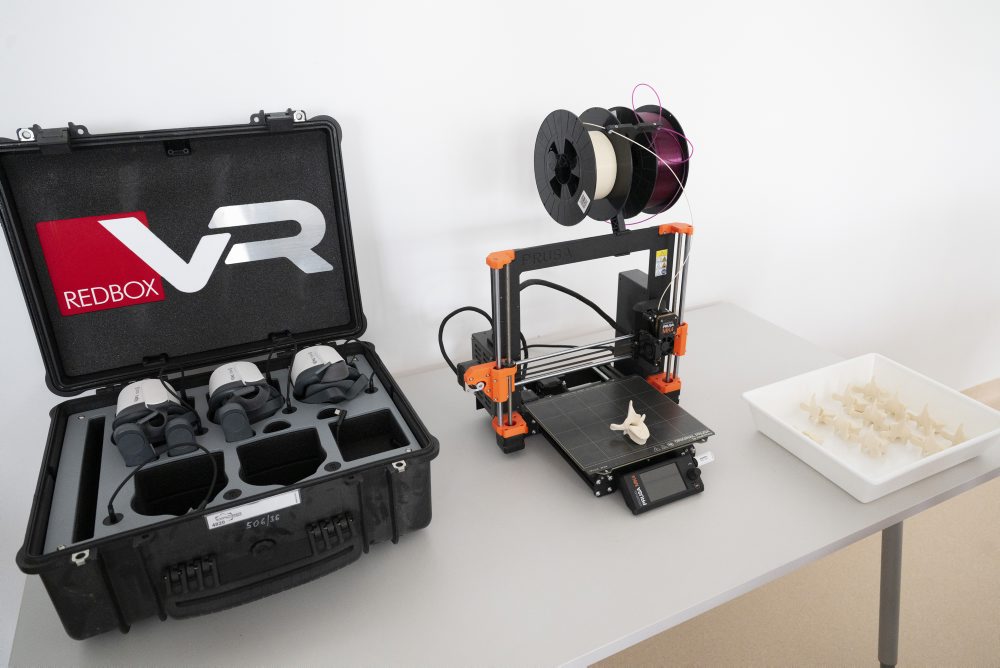 Otvorenie moderných priestorov na Strednej zdravotníckej škole v Bratislave