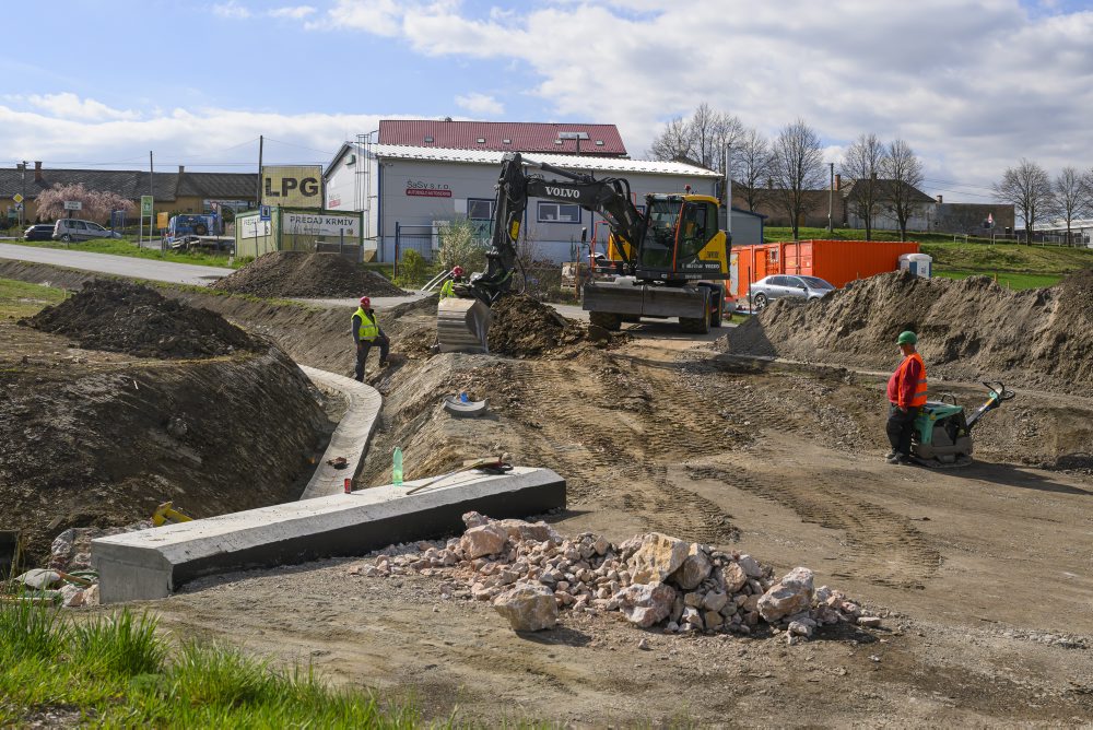 Výstavba okružnej križovatky a priľahlých komunikácií v obci Spišský Štvrtok