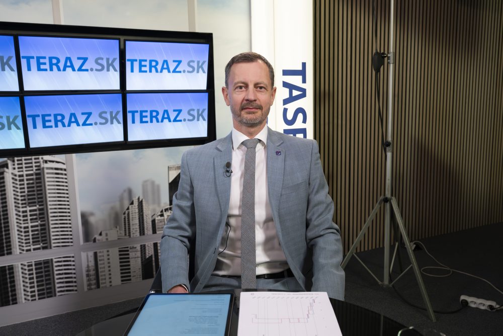 E. Heger: Zhoršenie ratingu SR ma neteší a nepáči sa mi, keď ho vláda zľahčuje