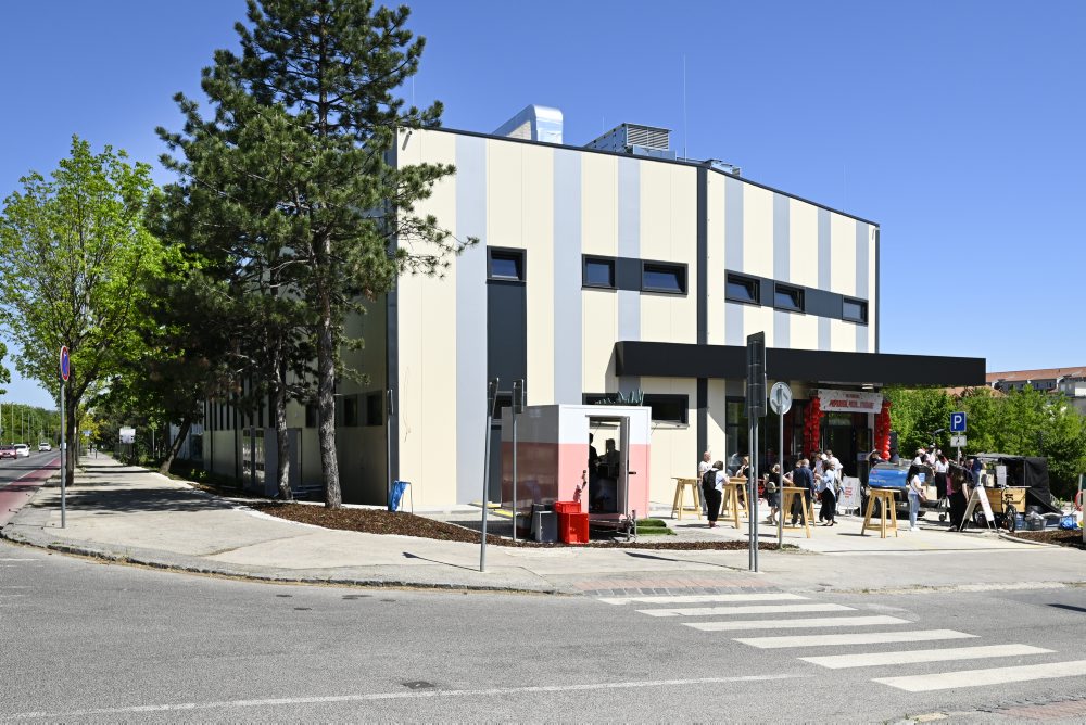 Nová multifunkčná športová hala na Pionierskej ulici v Bratislave  
