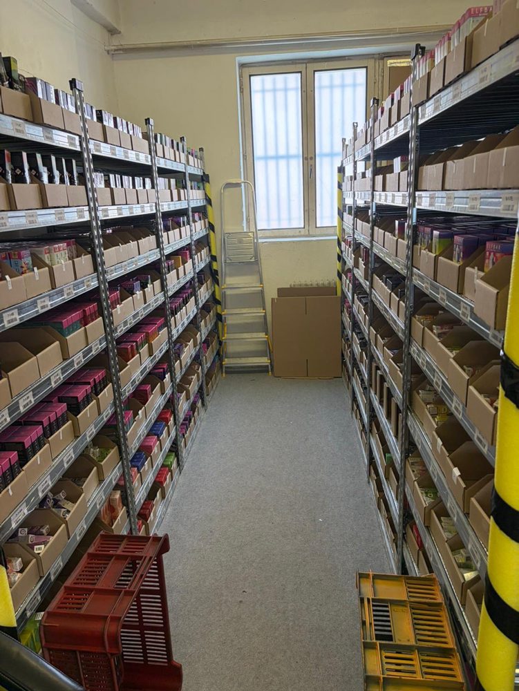 Colný úrad Nitra zaistil v obci Nána tisíce nelegálnych cigariet
