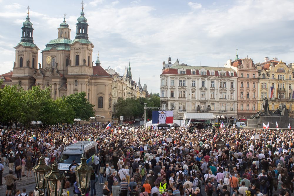 Zhromaždenie Ruky preč od médií!