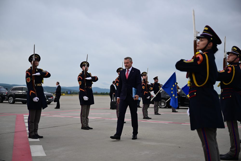 Prezident SR Peter Pellegrini dnes odcestuje na samit Bukureštskej deviatky do Rumunska