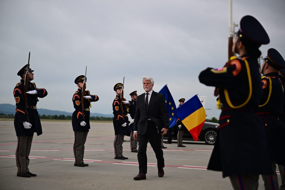 Prezident SR Peter Pellegrini dnes odcestuje na samit Bukureštskej deviatky do Rumunska