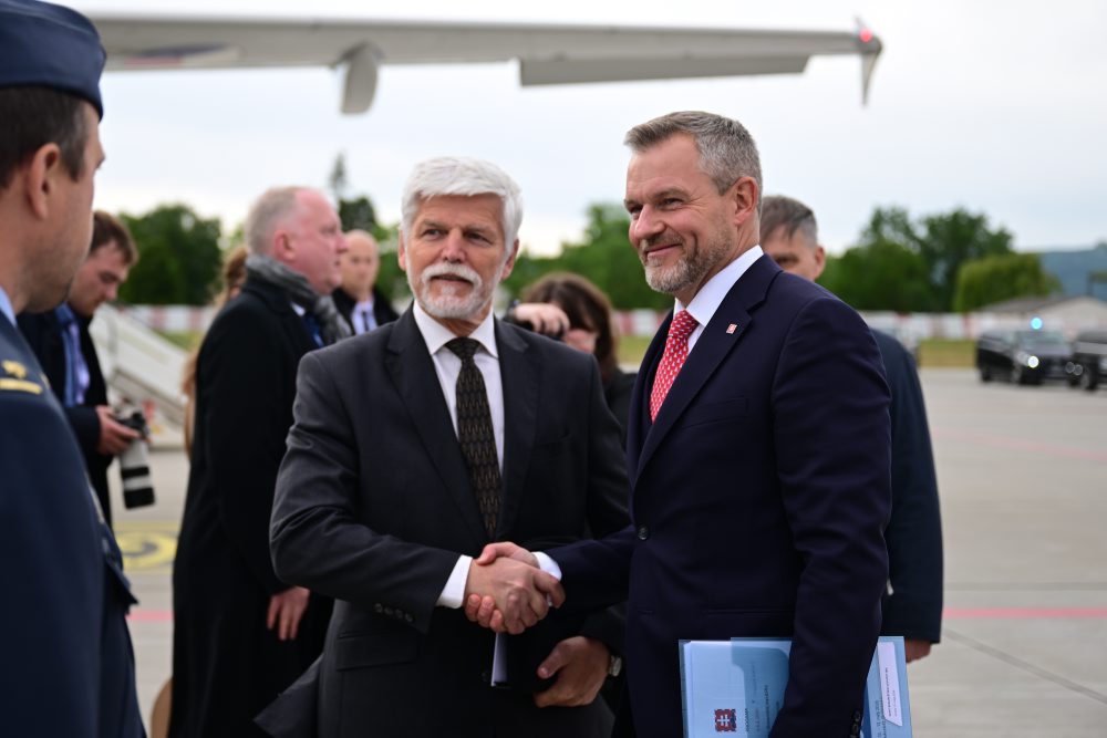 Prezident SR Peter Pellegrini dnes odcestuje na samit Bukureštskej deviatky do Rumunska