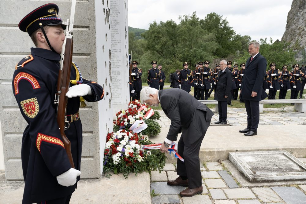 Stretnutie prezidentov krajín Slavkovského formátu v Bratislave  