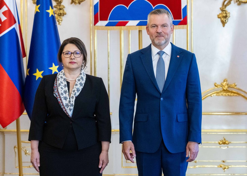 Odovzdanie poverovacích listín od mimoriadnej a splnomocnenej  veľvyslankyne  Bulharskej republiky na Slovensku Snezhany Yovevy Dimitrovej