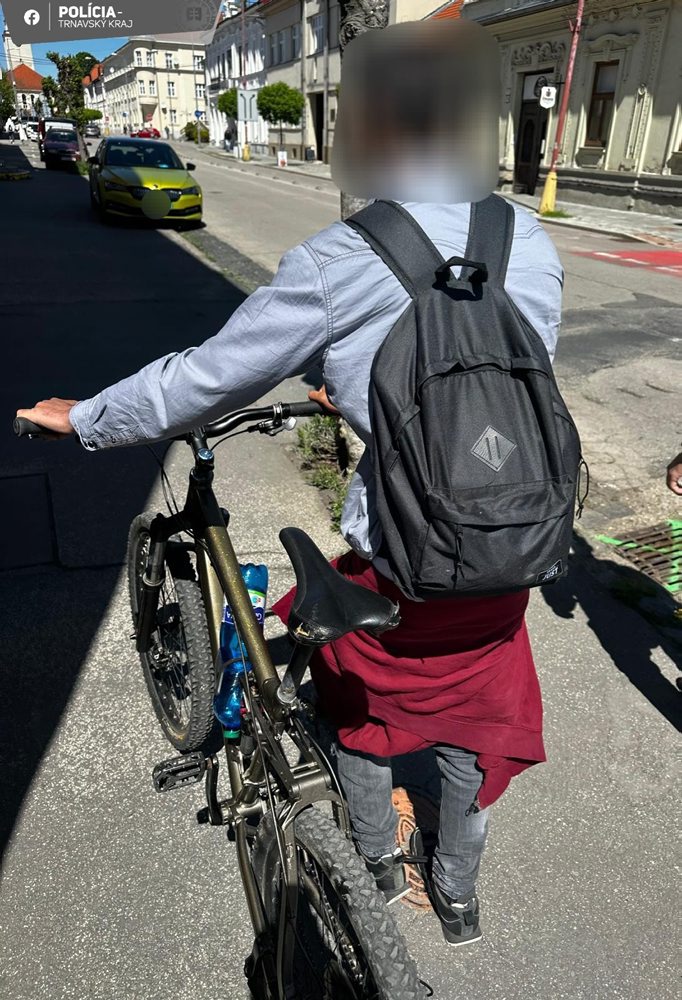 Polícia: Pár skončil vo väzbe pre krádeže bicyklov a kolobežiek v Trnave