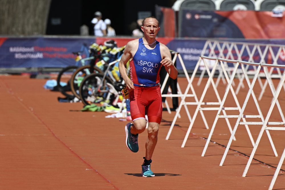 Pretekári na Európskom pohári Špeciálnych olympiád v triatlone v Šamoríne
