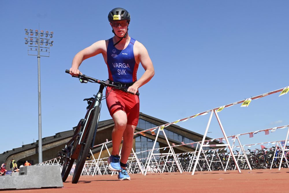 Pretekári na Európskom pohári Špeciálnych olympiád v triatlone v Šamoríne