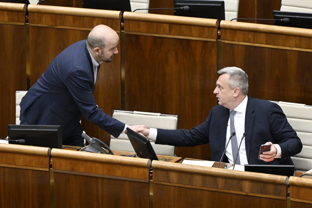 NRSR: Poslanci neboli uznášaniaschopní pri pokuse začať odvolávanie ministra životného prostredia SR Tomáša Tarabu
