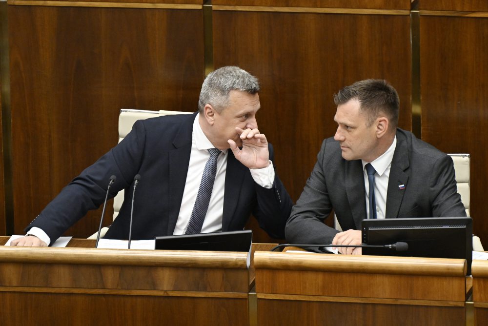 NRSR: Poslanci neboli uznášaniaschopní pri pokuse začať odvolávanie ministra životného prostredia SR Tomáša Tarabu