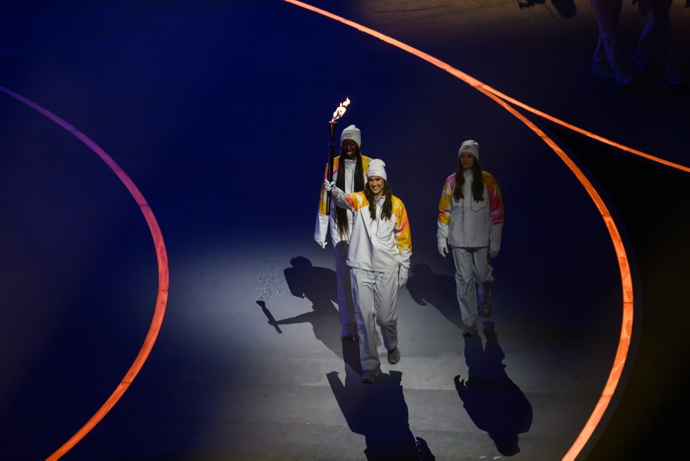 Atmosféra otváracieho ceremoniálu XXV. zimných olympijských hier Miláno-Cortina 2026 na štadióne San Siro v Miláne 