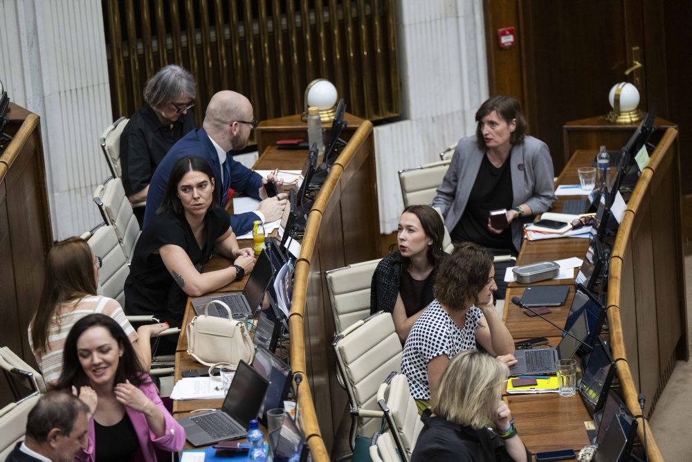 NRSR: Odvolávanie ministrov Kamenického a Migaľa sa nekonalo, schôdzu v pondelok neotvorili