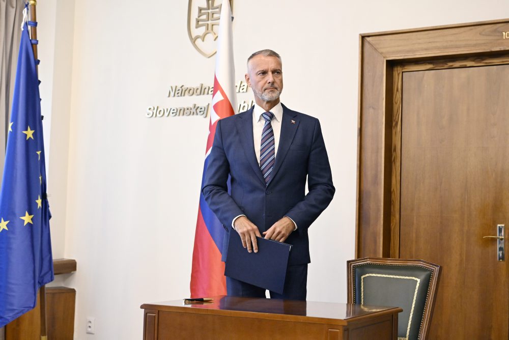 R. RAŠI VYHLÁSIL VOĽBY DO ORGÁNOV ÚZEMNEJ SAMOSPRÁVY NA 24. OKTÓBRA