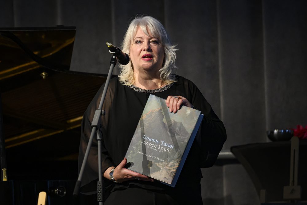 V Tatranskej galérii v Poprade predstavili publikácie Umenie Tatier štyroch krajín a Anna Ondrušeková: Memories 