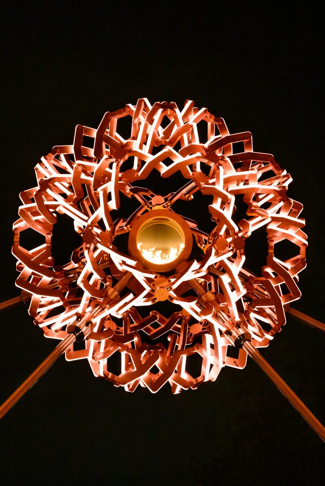 Olympijský oheň v Miláne 