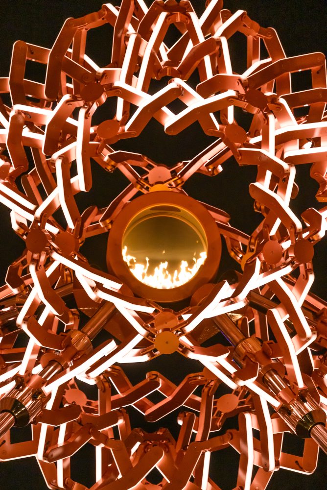 Olympijský oheň v Miláne 