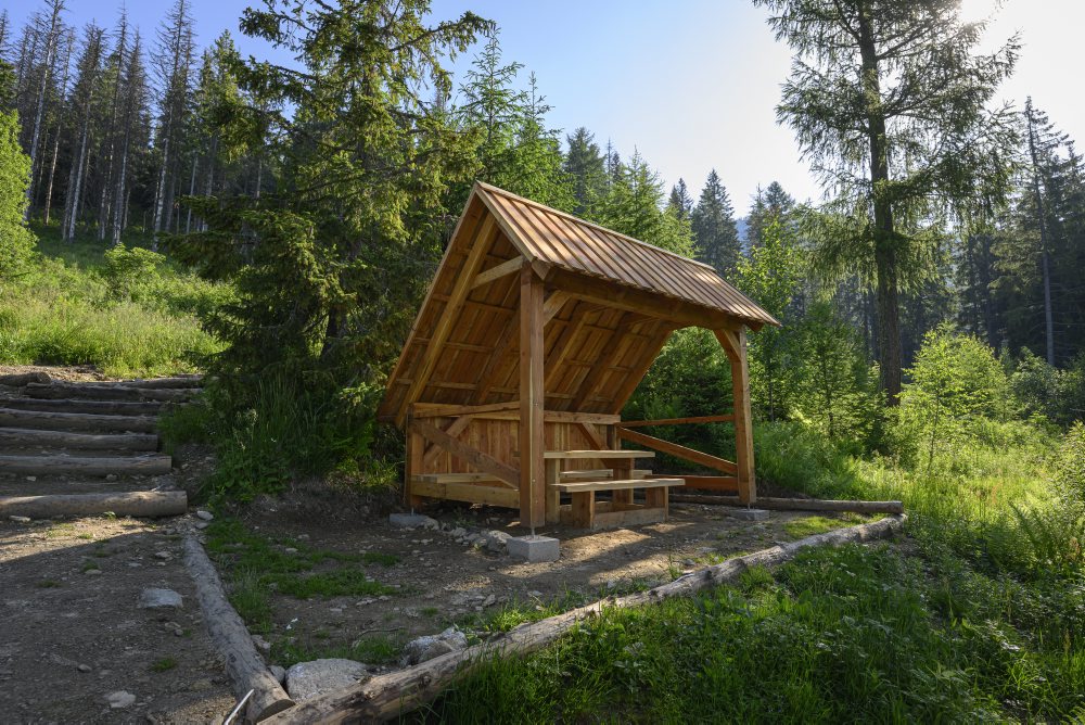 Dobrovoľníci26: Stovky ľudí pomáhajú obnovovať turistickú infraštruktúru
