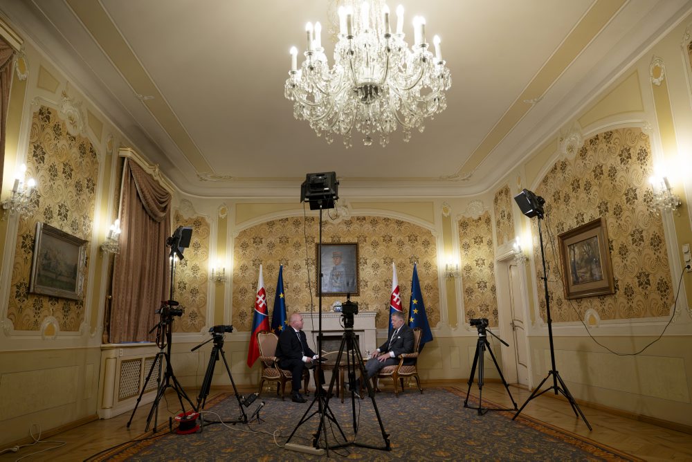 Predseda vlády SR Robert Fico počas rozhovoru pre TASR