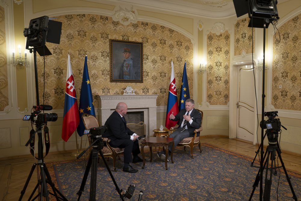 Predseda vlády SR Robert Fico počas rozhovoru pre TASR