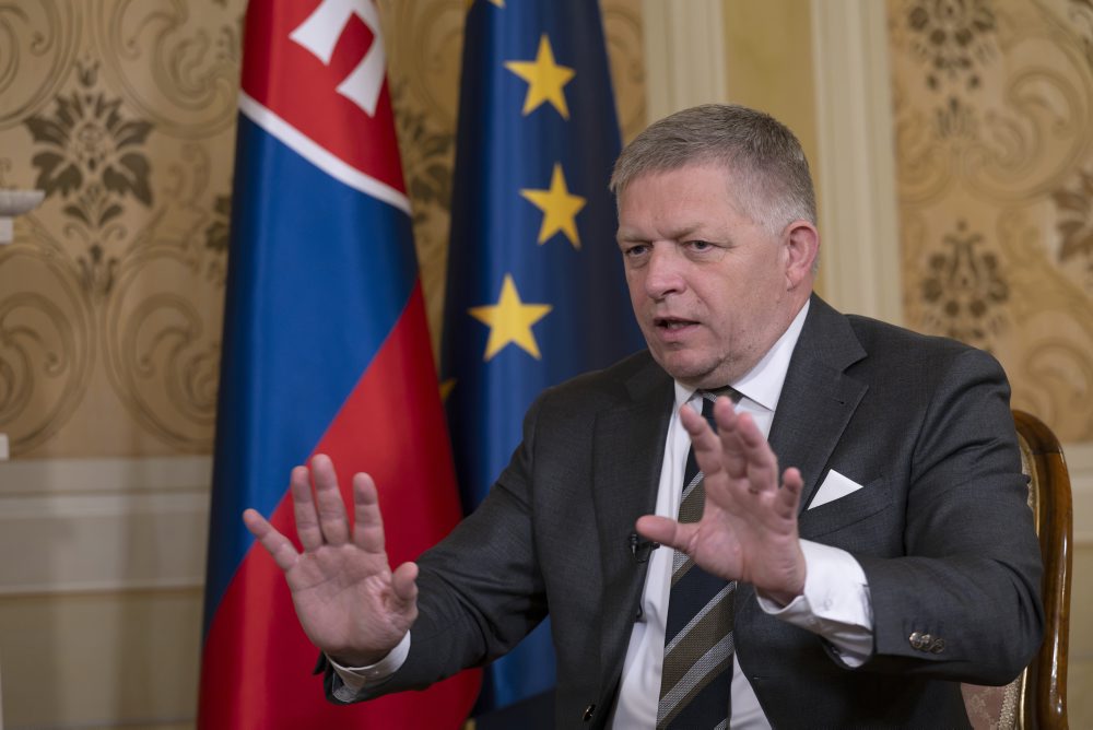Predseda vlády SR Robert Fico počas rozhovoru pre TASR