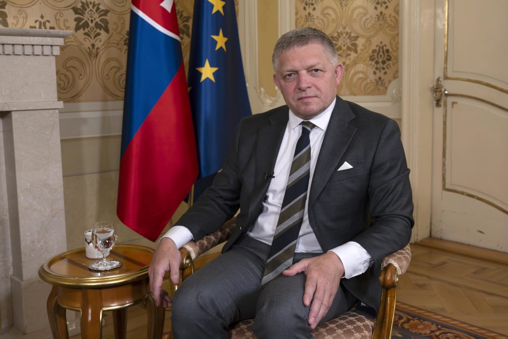 Predseda vlády SR Robert Fico počas rozhovoru pre TASR