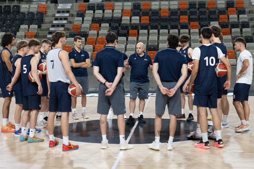Tréning basketbalistov SR do 20 rokov pred turnajom B-divízie ME
