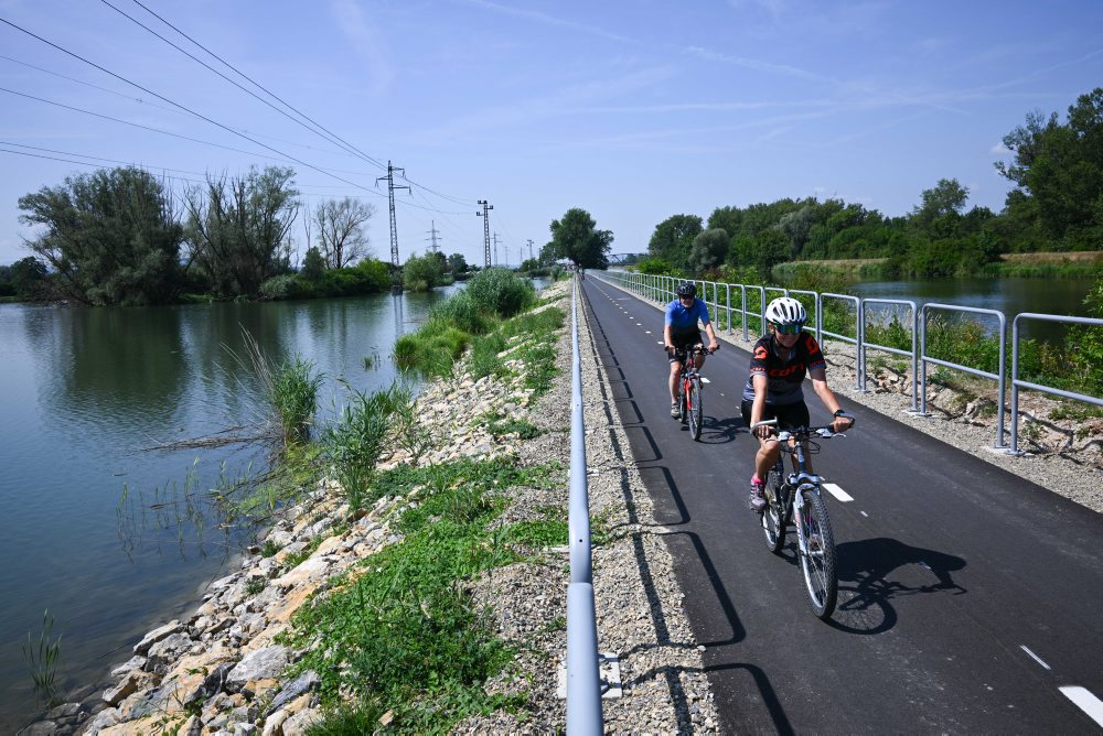 Otvorenie cyklotrasy Nemšová – Dubnica nad Váhom – Košeca