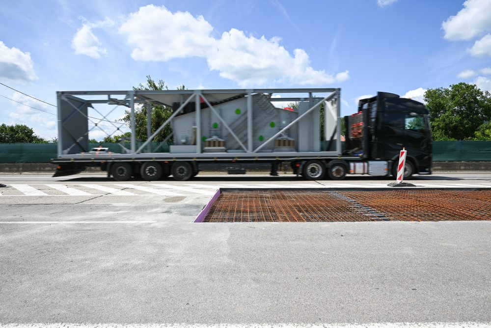 DOPRAVA: Oprava cesty I/9 pri Chocholnej - Velčiciach