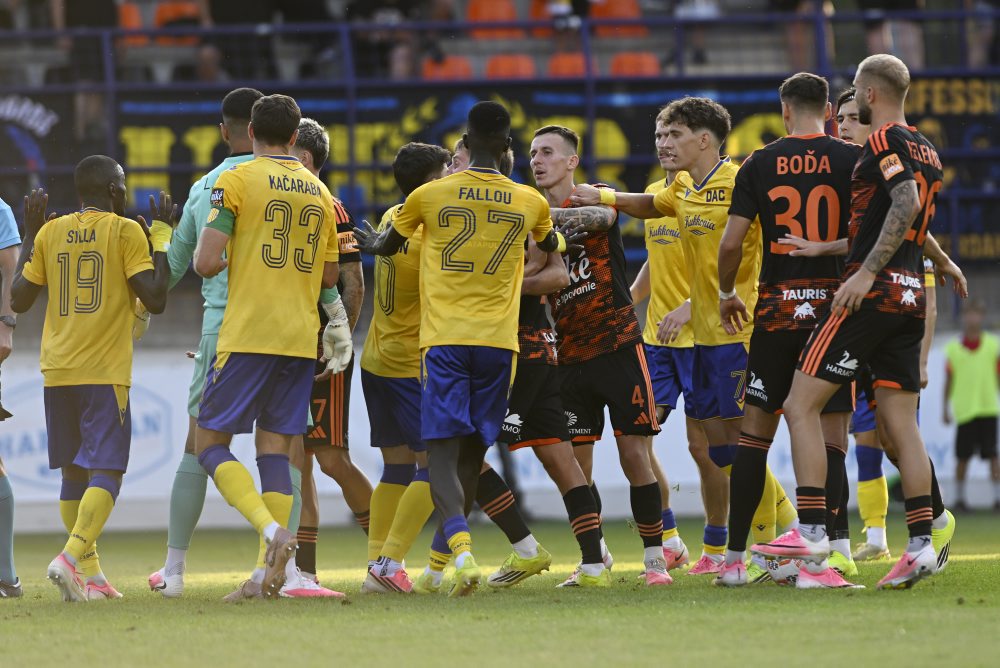 1. kolo Niké ligy vo futbale: MFK Ružomberok - FC DAC 1904 Dunajská Streda