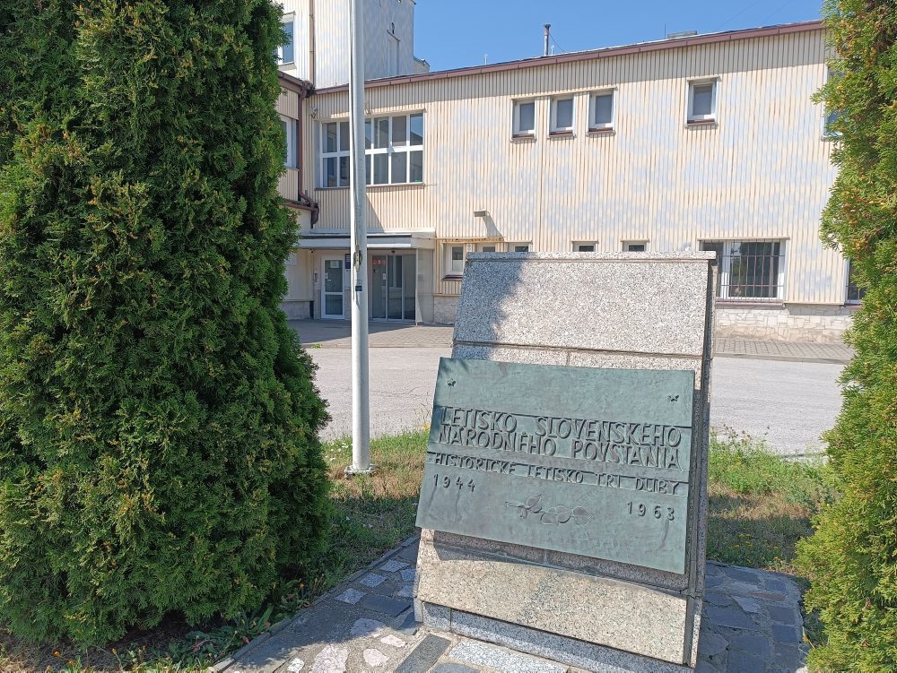 Petičný výbor spúšťa kampaň, chce vrátiť civilné lety na Sliač