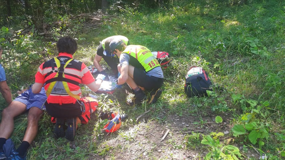 HZS: Záchranári z Nízkych Tatier pomáhali rakúskemu turistovi s alergickou reakciou