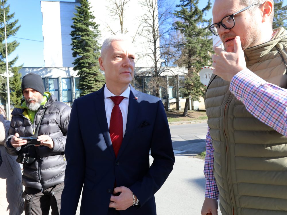 Vypočúvanie poslanca NRSR Jána F. v Banskej Bystrici