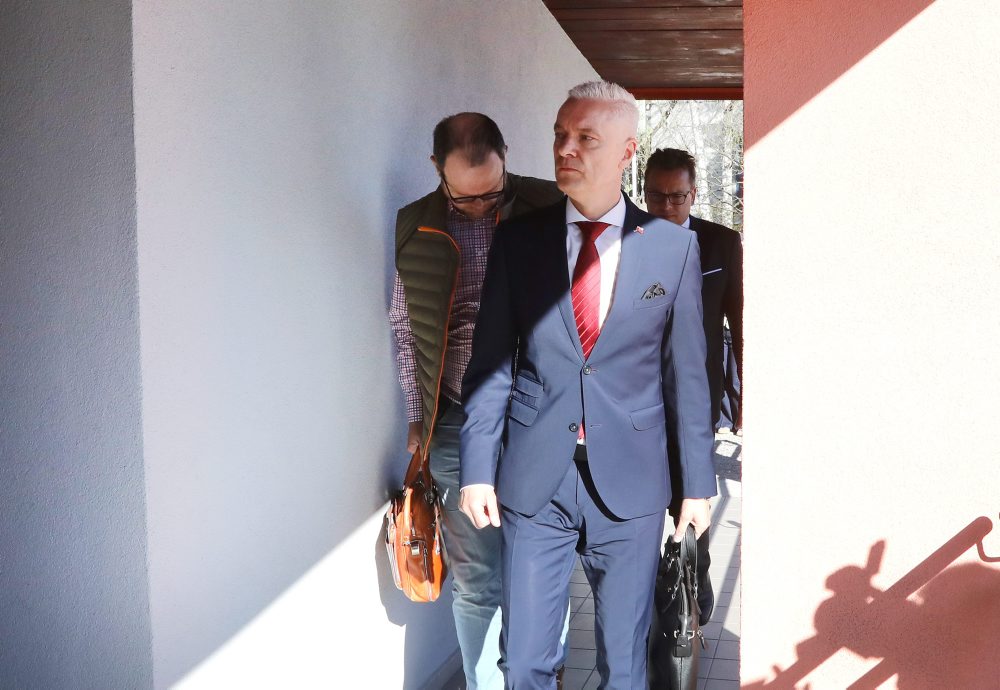 Vypočúvanie poslanca NRSR Jána F. v Banskej Bystrici