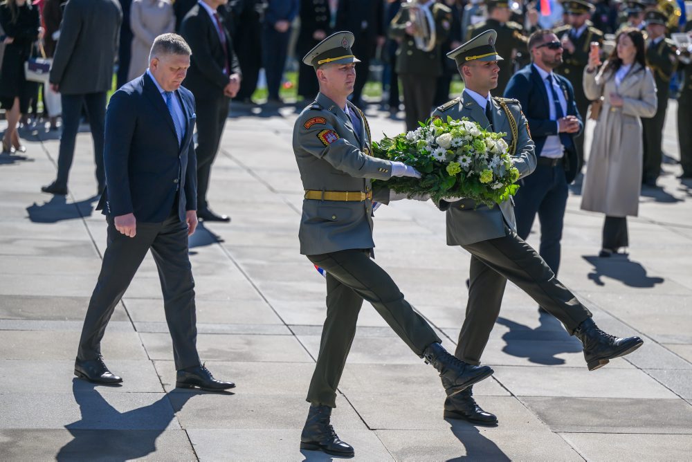 Pietny akt kladenia vencov pri príležitosti 81. výročia oslobodenia hlavného mesta SR Bratislavy