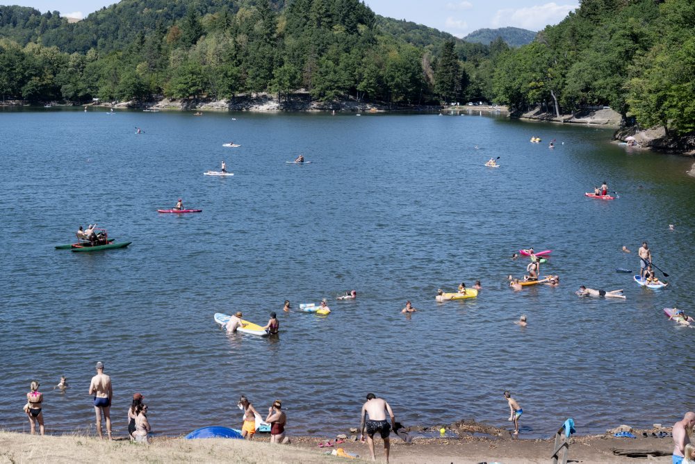 Počúvadlianske jazero v srdci Štiavnických vrchov