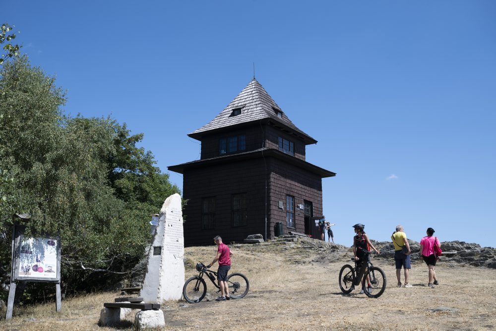 Rozhľadňa Sitno v Štiavnických vrchoch 