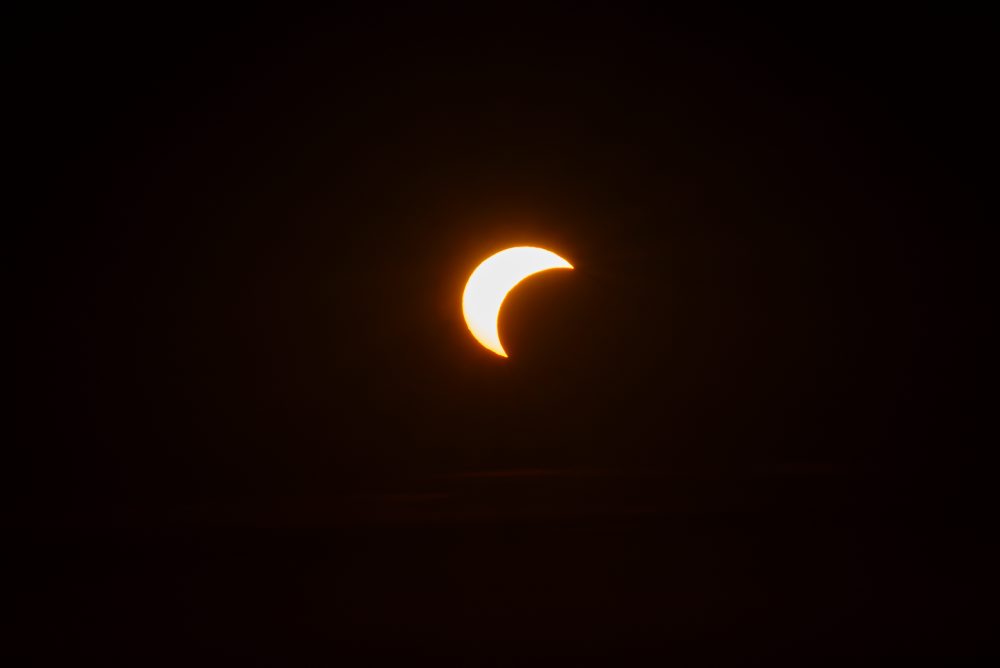 Čiastočné zatmenie Slnka na Chopku v Nízkych Tatrách