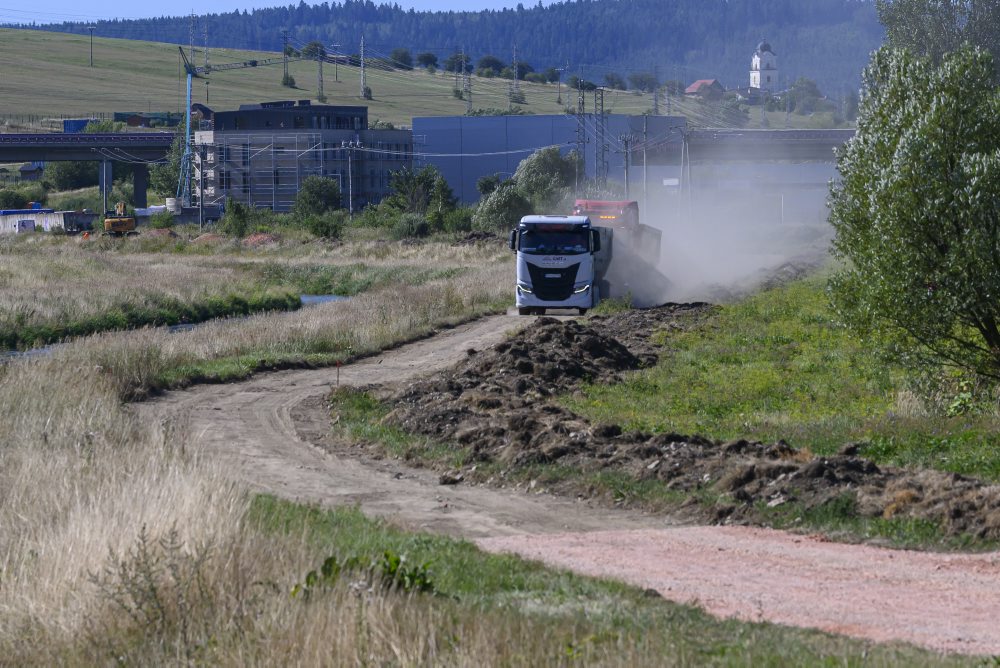 Poprad: Začala sa výstavba cyklistického chodníka smerom do Veľkej Lomnice