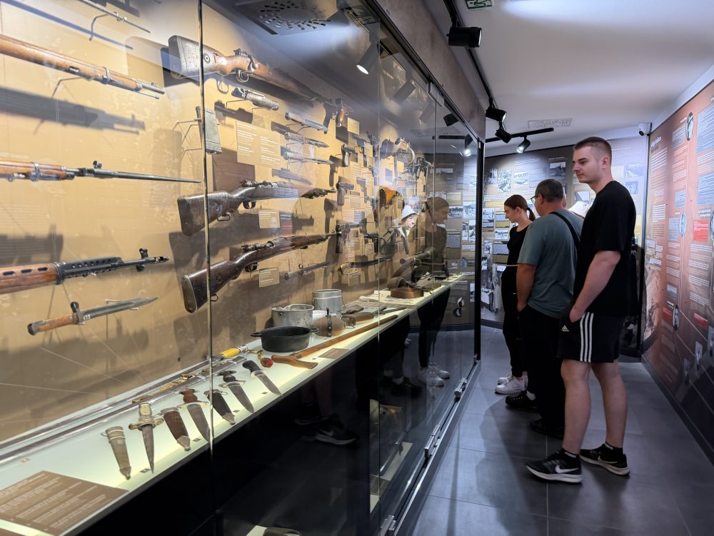 Vyhliadkovú vežu na Dukle navštívia denne stovky turistov