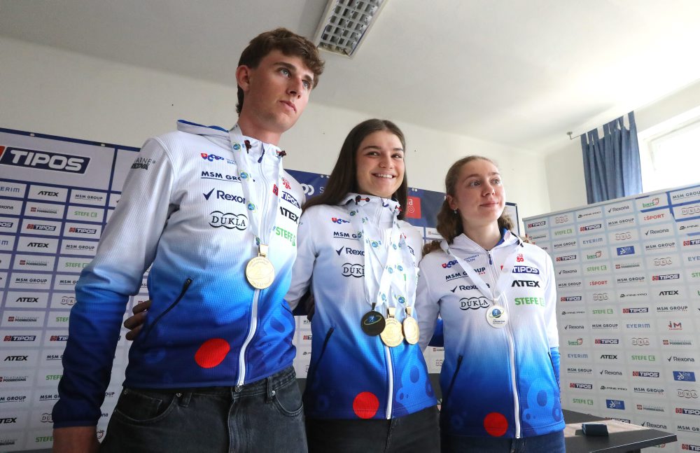 Tlačová konferencia Slovenského zväzu biatlonu po návrate biatlonistov z MSJaK v Arberi