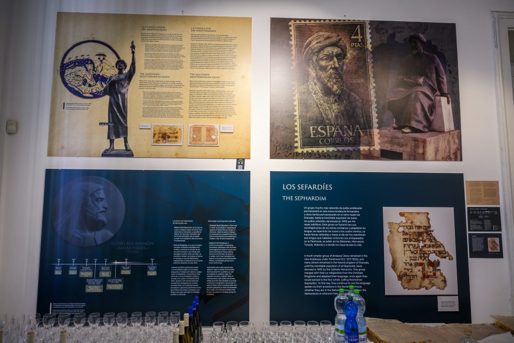 V Bratislave otvorili výstavu Zlatý vek Židov v Al-Andaluse