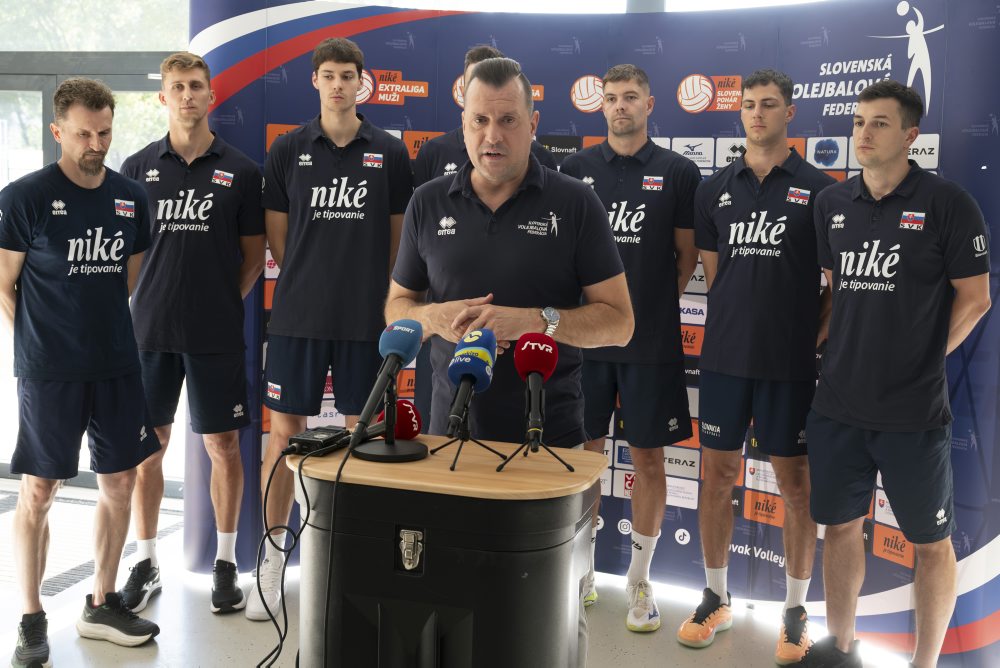 Tlačový brífing volejbalistov SR pred odletom na ME 2026