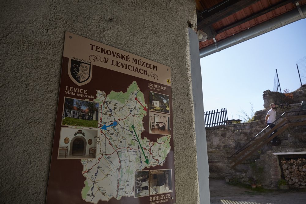Expozícia ľudového staviteľstva a bývania v Brhlovciach