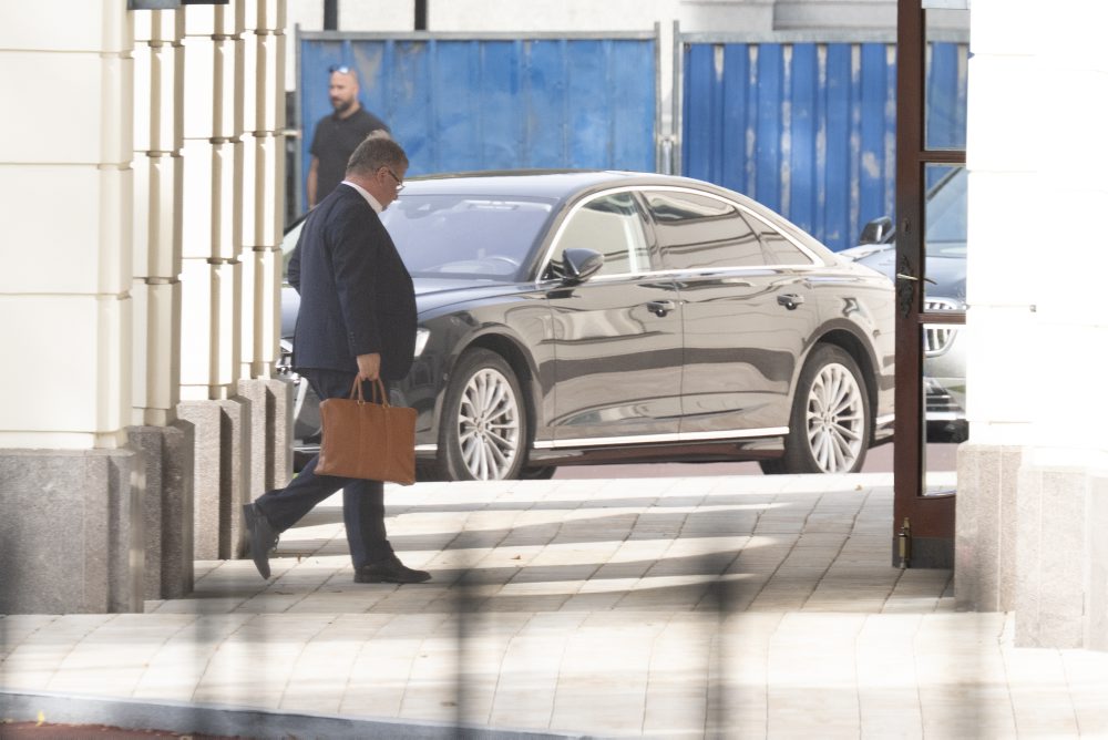 Na úrade vlády v piatok zasadá koaličná rada, riešiť sa má rozpočet