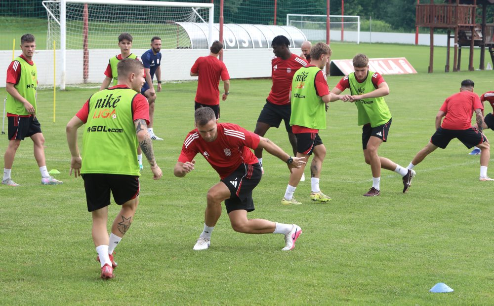 Futbalisti MFK Dukla Banská Bystrica začali letnú prípravu na nový ročník Niké ligy